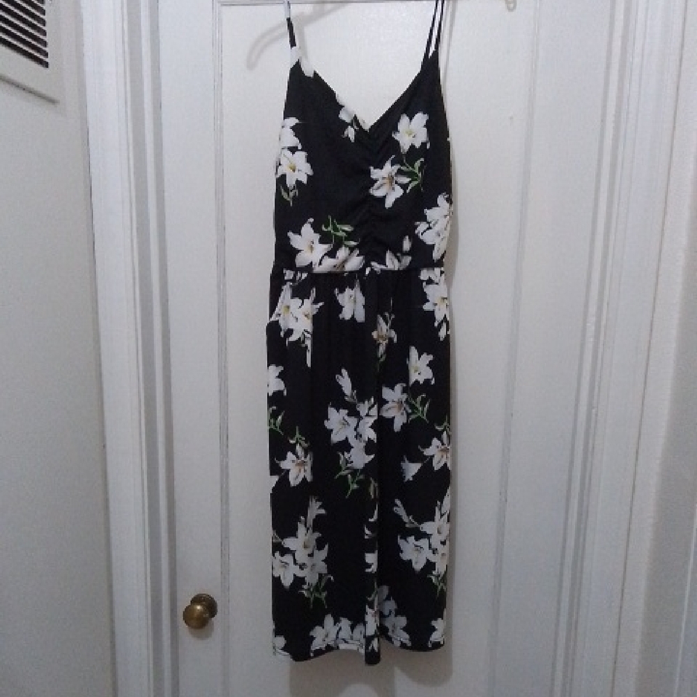 BLACK FLORAL MIDI SPAGETTI STRAP SUNDRESS, M